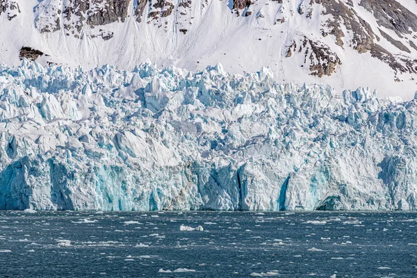 Blauwe Gletsjer Kongsfjorden Fjord Spitsbergen Een Noorse Archipel Tussen Het — Stockfoto