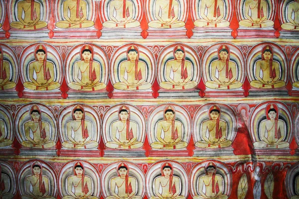 Dambulla Шрі Ланка Квітня 2011 Стародавня Фреска Стінах Скельної Печери — стокове фото