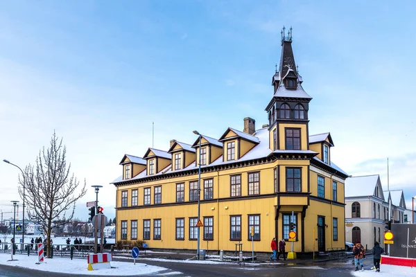 Reikiavik Islandia Enero 2020 Tradicional Exterior Brillantemente Pintado Edificio Reikiavik — Foto de Stock