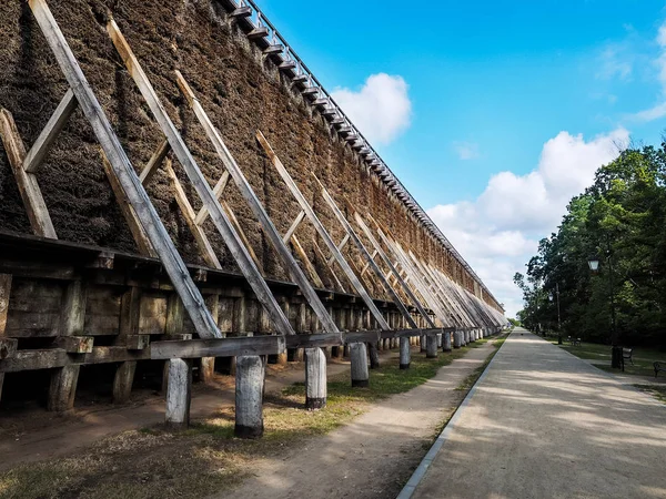 Ciechocinek 'teki mezuniyet kulesi. Polonya