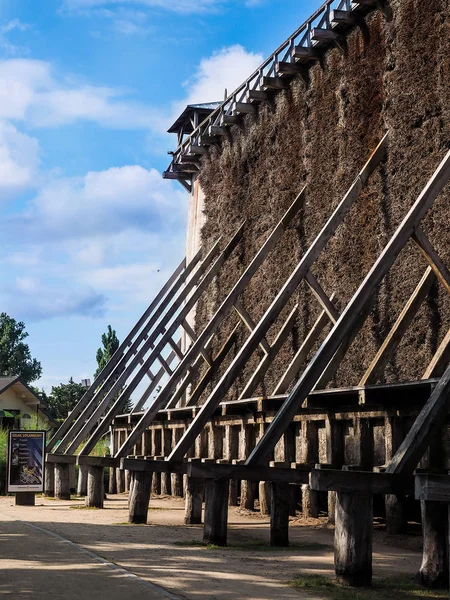 Ciechocinek 'teki mezuniyet kulesi. Polonya