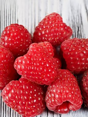 Ahşap lezzetli ahududu