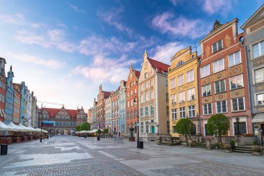 Mimarlık tarihi kentin Gdansk, gündoğumu, Polonya.