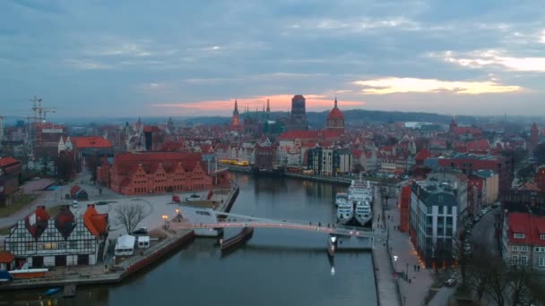 Gdansk Polen April 2018 Arkitektur Gamla Stan Gdansk Vid Motlawa — Stockvideo