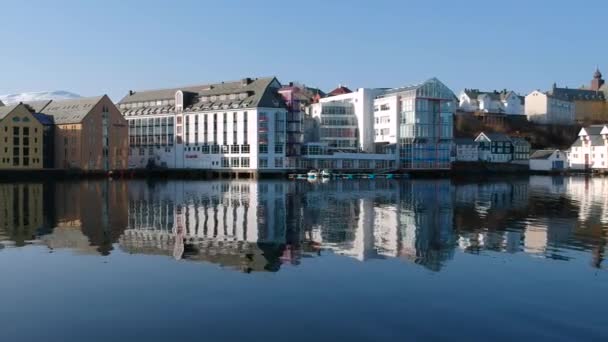 Ålesund Norge April 2018 Vackra Arkitekturen Ålesund Stad Solig Dag — Stockvideo