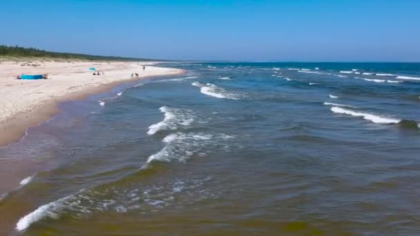 Καλοκαίρι Στην Παραλία Της Βαλτικής Θάλασσας Στο Sobieszewo Πολωνία — Αρχείο Βίντεο