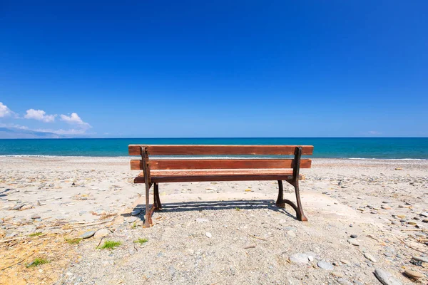 Leere Bank Strand Von Maleme Auf Beton Griechenland — Stockfoto