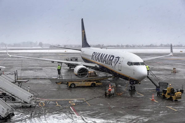 Gdansk Poland January 2018 Preparing Boarding Ryanair Plane Lech Walesa — Stock Photo, Image