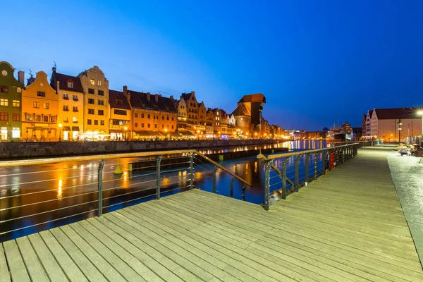 Ciudad Vieja Gdansk Reflejada Río Motlawa Atardecer Polonia — Foto de Stock