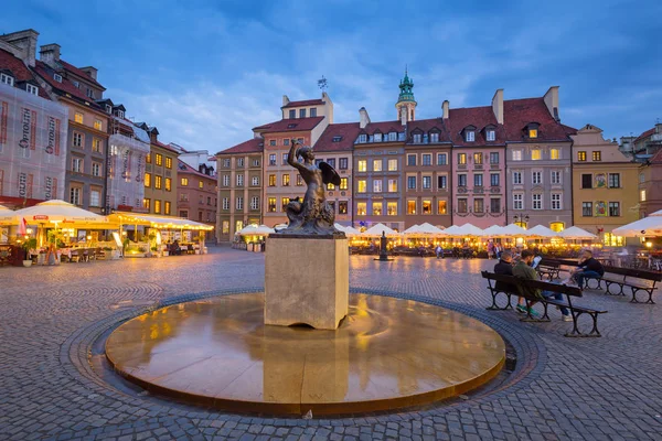 Varsovia Polonia Septiembre 2018 Estatua Sirena Casco Antiguo Varsovia Atardecer — Foto de Stock