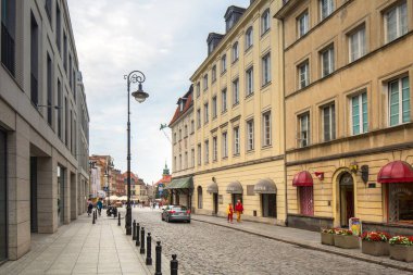 Warsaw, Polonya - 5 Eylül 2018: Gün batımında, Polonya Varşova şehir eski şehirde mimarisi. Başkenti ve en büyük şehri Polonya'nın Varşova olduğunu.
