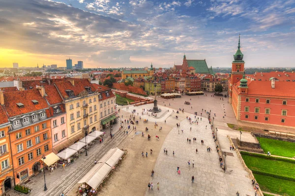 Gün Batımında Polonya Varşova Şehirde Royal Castle Square — Stok fotoğraf