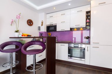 Modern oturma odası ile mutfak iç