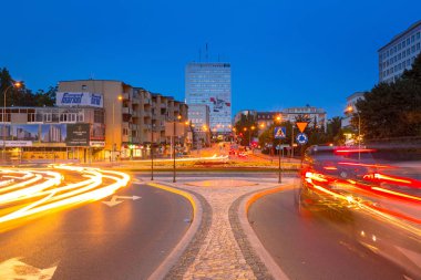 Bialystok, Polonya - 17 Eylül 2018: Cityscape Bialystok trafik ışıkları, Polonya ile. Bialystok kuzeydoğu Polonya en büyük şehridir.