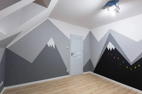 Kids Bedroom Mountains Chalkboard Paint New Laminated Floor — Stock Photo, Image