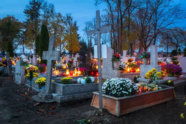 Velas Coloridas Cemitério All Saints Day Polônia — Fotografia de Stock