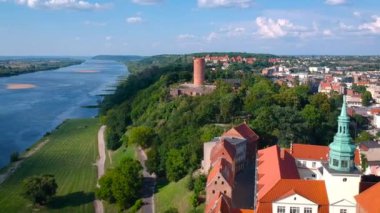 Polonya Wisla River'daki Grudziadz havadan görünümü