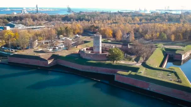 Forteresse de Wisloujscie au bord de la rivière à Gdansk, Pologne 