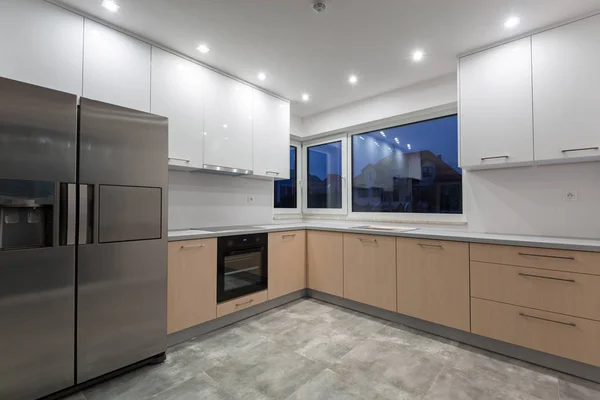 Neue Kücheneinrichtung Haus — Stockfoto