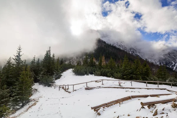 Vue Sur Les Montagnes Tatra Depuis Sommet Sommet Sarnia Skala — Photo