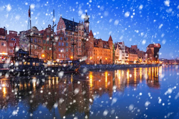 Casco Antiguo Gdansk Una Fría Noche Invierno Con Nieve Cayendo — Foto de Stock