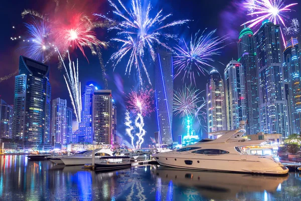 Exibição Fogos Artifício Ano Novo Dubai Marina Emirados Árabes Unidos — Fotografia de Stock