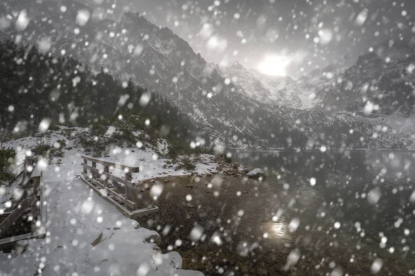 Snöfall Ögat Sjön Havet Tatrabergen Polen — Stockfoto