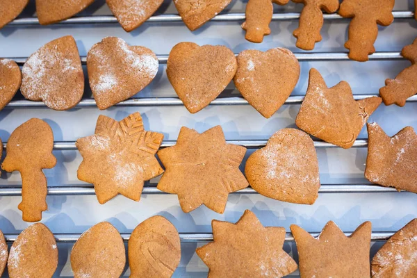 Nybakade Pepparkakor Till Jul — Stockfoto