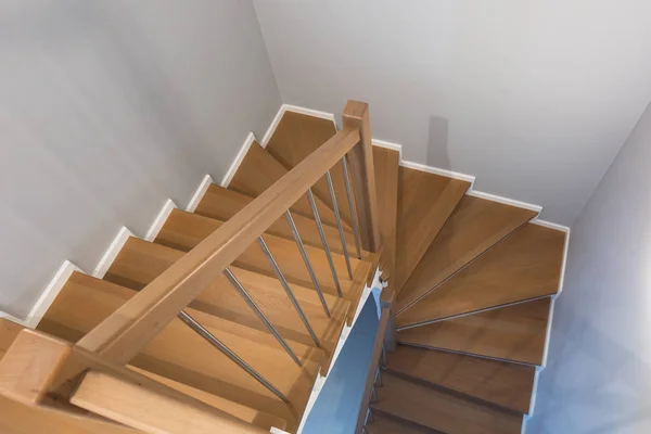 Escalera Interior Con Nuevos Escalones Madera — Foto de Stock