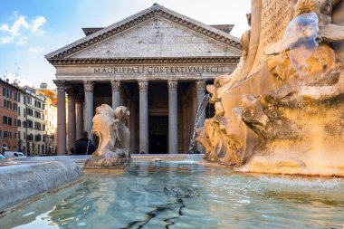Çeşme Pantheon Tapınağı Roma, İtalya