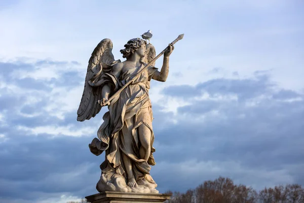 Estatua Ángel Puente San Ángel Sobre Río Tíber Roma Italia — Foto de Stock