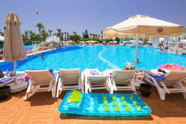 Side, Türkiye - 7 Haziran 2018: Güzel havuz alanı Tt Pegasos World resort Side, Türkiye yakın. Pegasos World Hotel 4 yıldızlı tesistir 9600 metrekare havuz alanları ile.