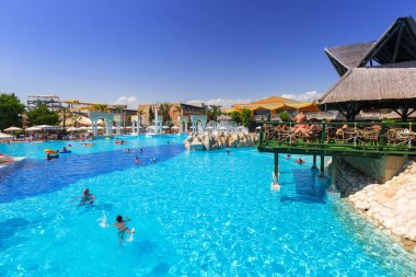 Side, Türkiye - 8 Haziran 2018: Güzel havuz alanı Tt Pegasos World resort Side, Türkiye yakın. Pegasos World Hotel 4 yıldızlı tesistir 9600 metrekare havuz alanları ile.
