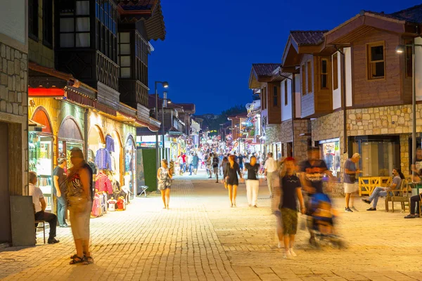 Side Turquía Junio 2018 Personas Zona Comercial Side Town Por — Foto de Stock