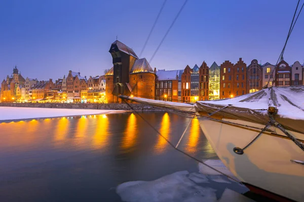 Cidade Velha Gdansk Sobre Rio Motlawa Inverno Nevado Polônia — Fotografia de Stock