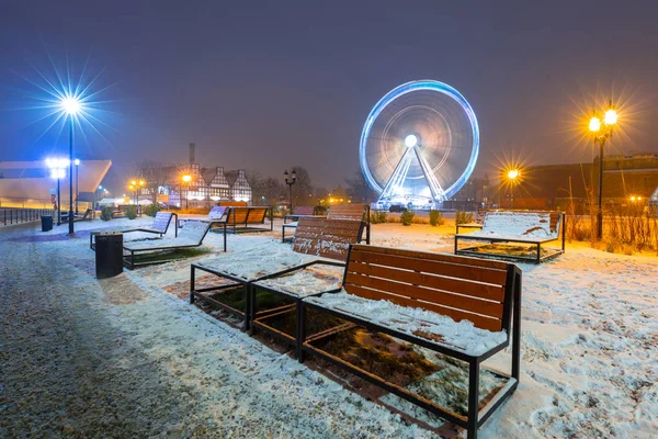 Χειμερινό Αστικό Τοπίο Του Γκντανσκ Σούρουπο Τροχό Λούνα Παρκ Πολωνία — Φωτογραφία Αρχείου