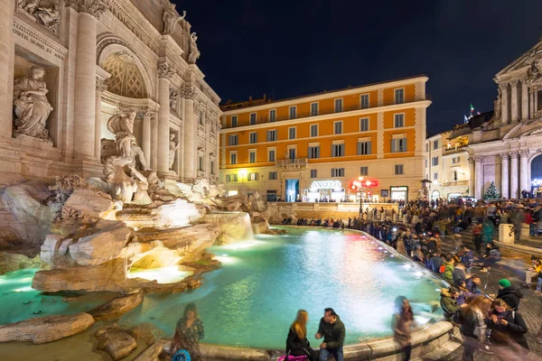 ローマの夜 イタリアのトレビの泉 ローマ イタリア 2019 — ストック写真