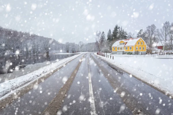 Estrada Inverno Nevado Sul Suécia — Fotografia de Stock