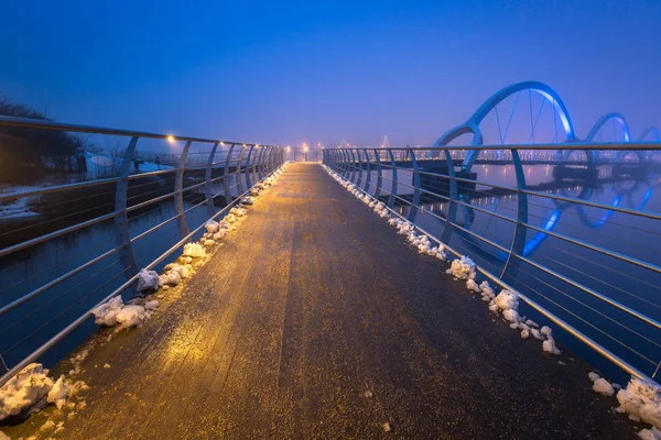 Sveç Güney Alacakaranlıkta Solvesborgsbron Yaya Köprüsü — Stok fotoğraf