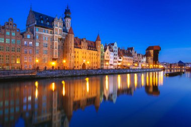 Güzel eski şehir, Gdansk Motlawa River, Polonya tarihi Vinçli