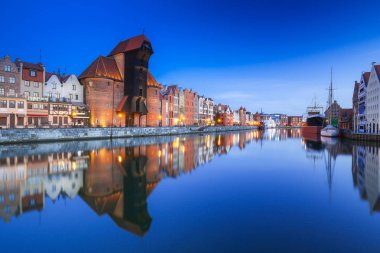 Güzel eski şehir, Gdansk Motlawa River, Polonya tarihi Vinçli