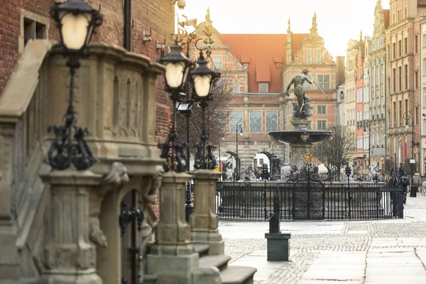 Krásná Architektura Starého Města Gdaňsku Neptunovy Kašny Sunrise Polsko — Stock fotografie