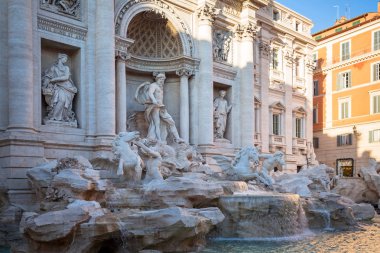 Trevi Çeşmesinin Roma, İtalya 'daki güzel mimarisi