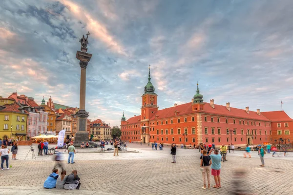 Varsavia Polonia Settembre 2018 Persone Sulla Piazza Del Castello Reale — Foto Stock