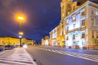 Warsaw, Polonya - 5 Eylül 2018: Eski Varşova şehir gece, Polonya, mimarisi. Başkenti ve en büyük şehri Polonya'nın Varşova olduğunu.