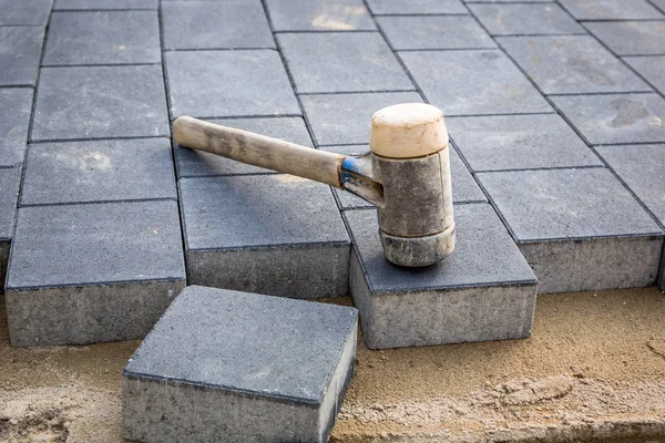 Concrete Paver Blocks Laid Rubber Hammer — Stock Photo, Image