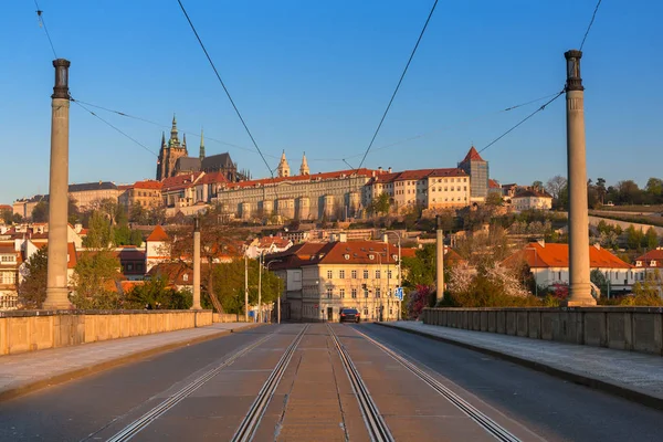 Schöne Altstadt Und Die Burg Prag Bei Sonnenaufgang Tschechien — Stockfoto