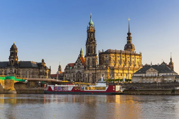 Dresden Almanya Nisan 2019 Gün Batımında Elbe Nehri Nde Dresden — Stok fotoğraf