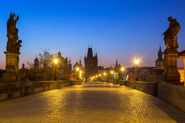 Mooie Karelsbrug Praag Nachts Tsjechië — Stockfoto