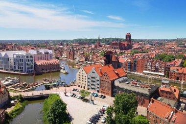 Gdansk 'ın eski şehir havadan görünüşü, Polonya yaz manzarası